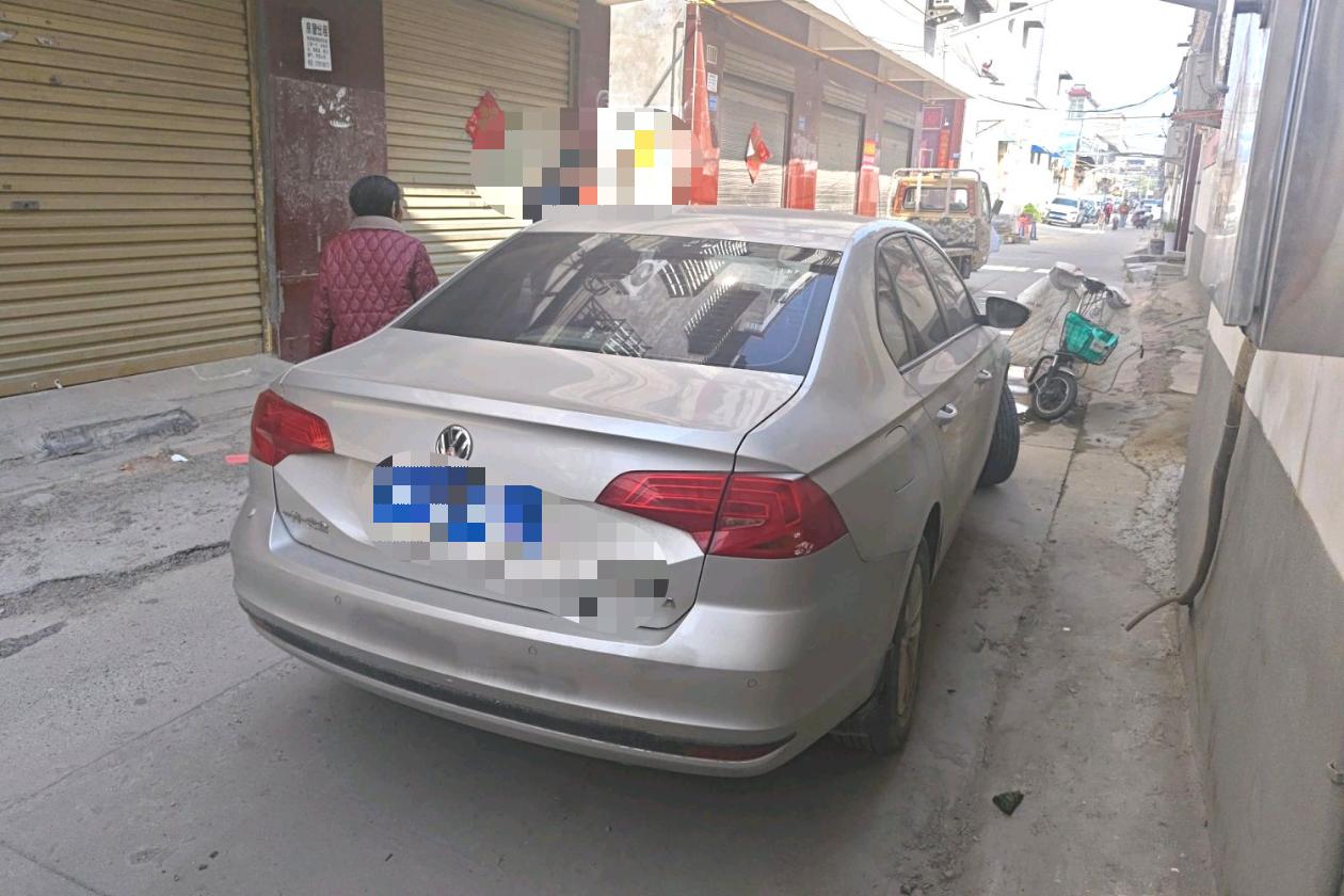 Volkswagen Bora 2016 imagen de coche #3