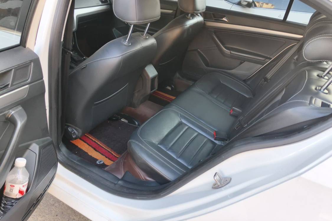Volkswagen Lavida 2018 car image #19