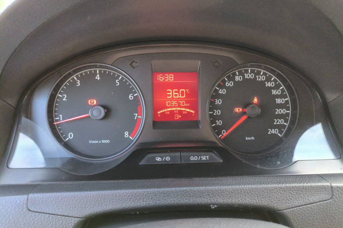 Volkswagen Santana 2015 car image #27