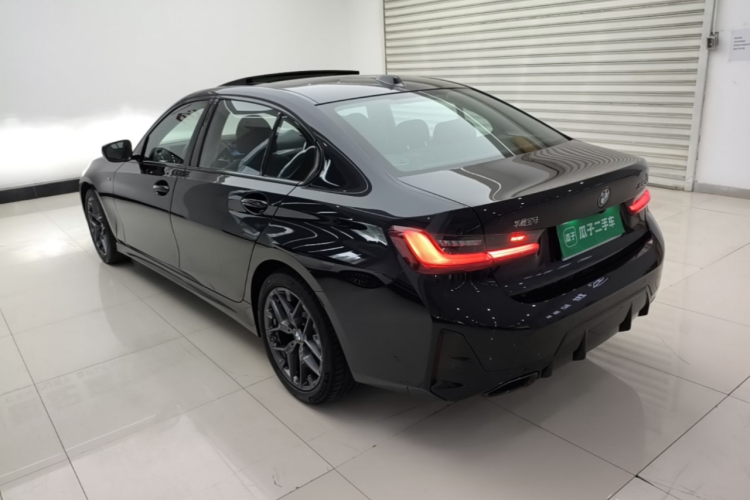 BMW 3 Series 2025 car image #5