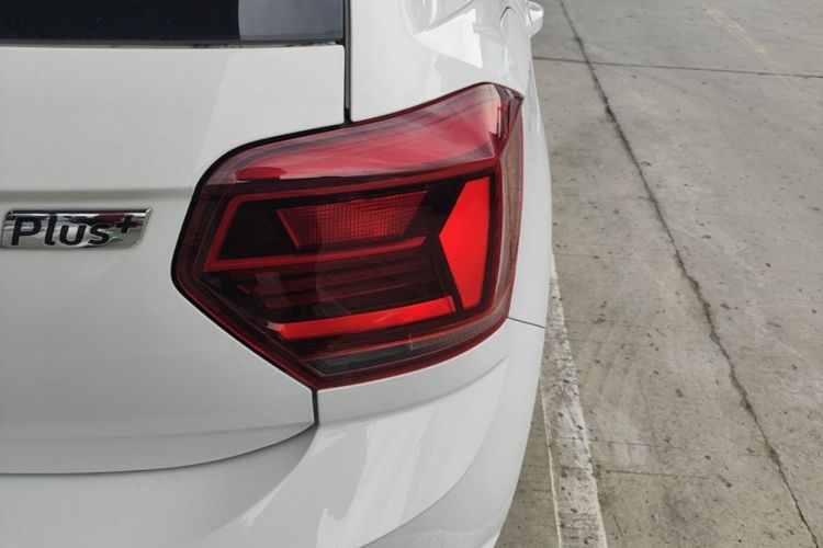 Volkswagen Polo 2021 immagine di auto #8