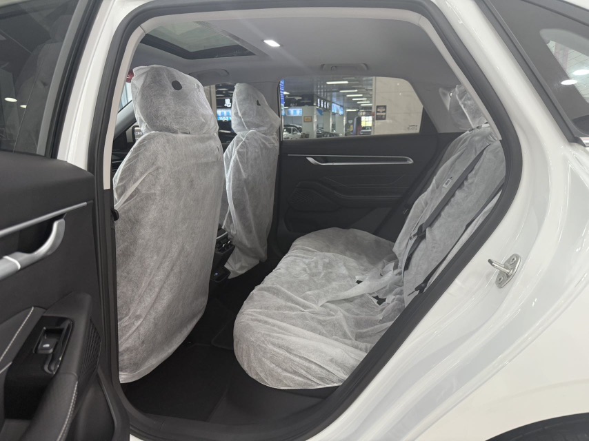 GEELY Emgrand 2024 #5 GEELY Emgrand 2024 car image #5