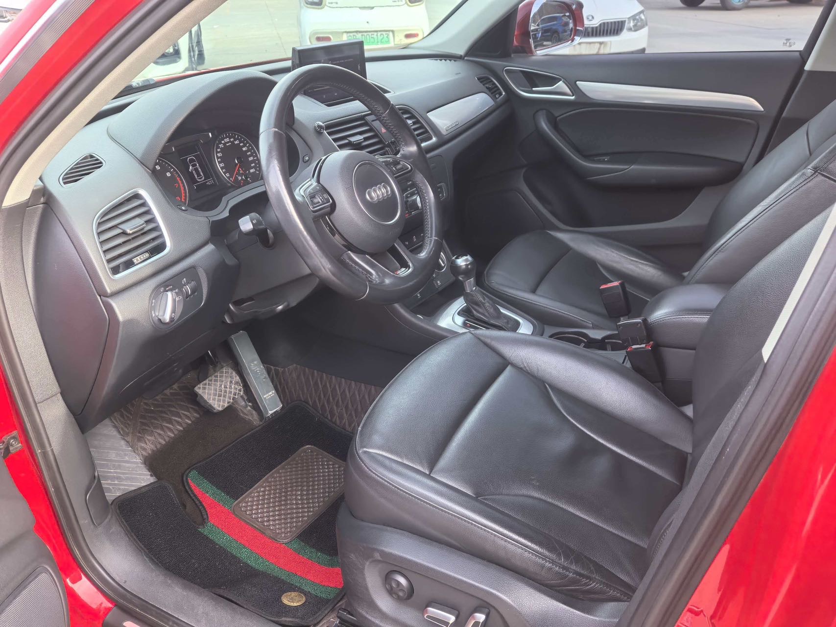 Audi Q3 2017 #6 Audi Q3 2017 car image #6