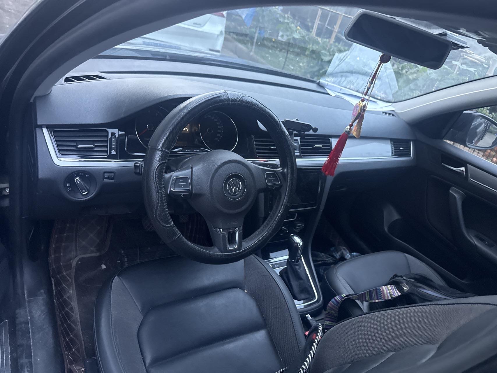 Volkswagen Bora 2015 car image #6