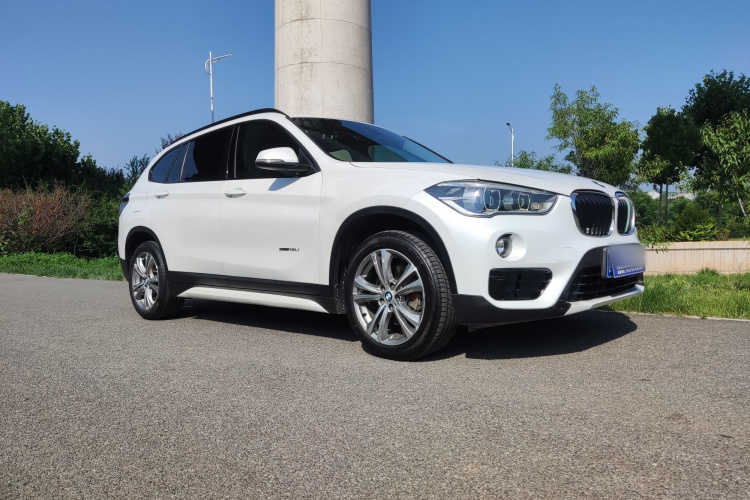 BMW X1 2018 #4 BMW X1 2018 car image #4