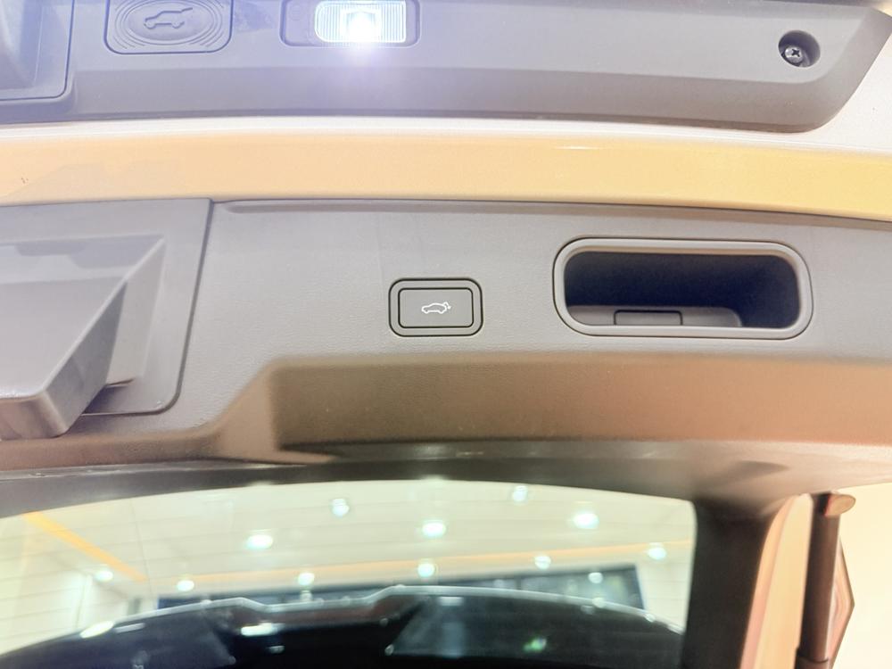 GEELY Boyue L 2025 imagen de coche #7