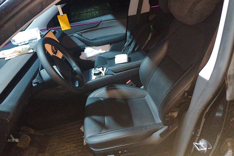 Tesla Model Y 2025 #17 Tesla Model Y 2025 car image #17