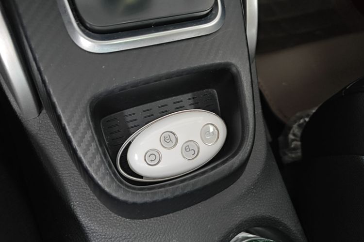 BYD Yuan New Energy 2019 #9 BYD Yuan New Energy 2019 car image #9