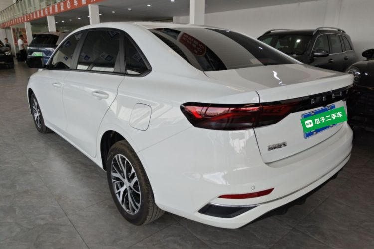 GEELY Emgrand 2025 image de voiture #5