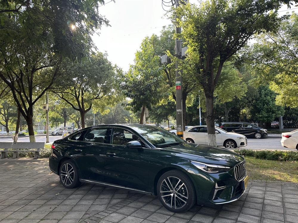 GEELY Emgrand 2025 car image #3