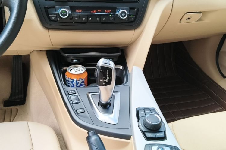 BMW 3 Series 2015 car image #14