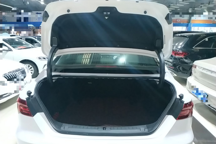 GEELY Binray 2019 car image #19