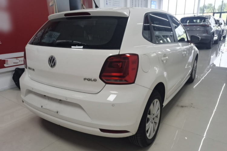 Volkswagen Polo 2015 #7 Volkswagen Polo 2015 car image #7