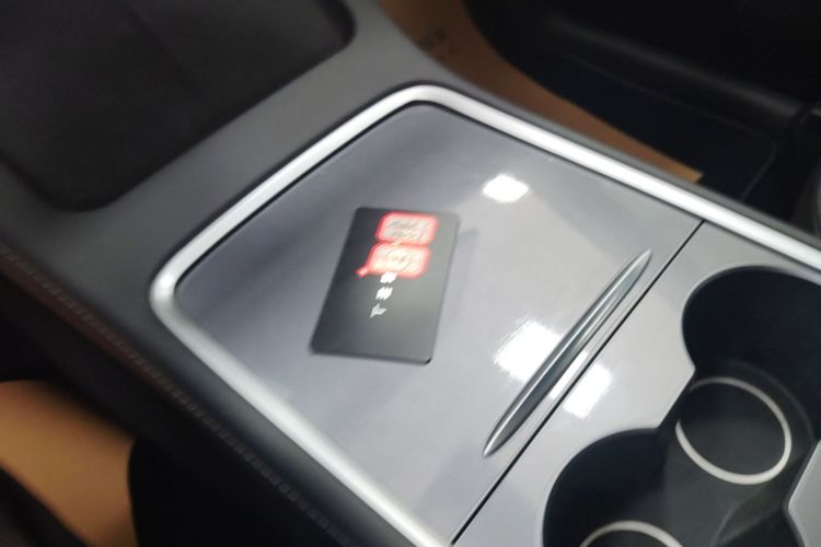 Tesla Model Y 2023 #9 Tesla Model Y 2023 car image #9