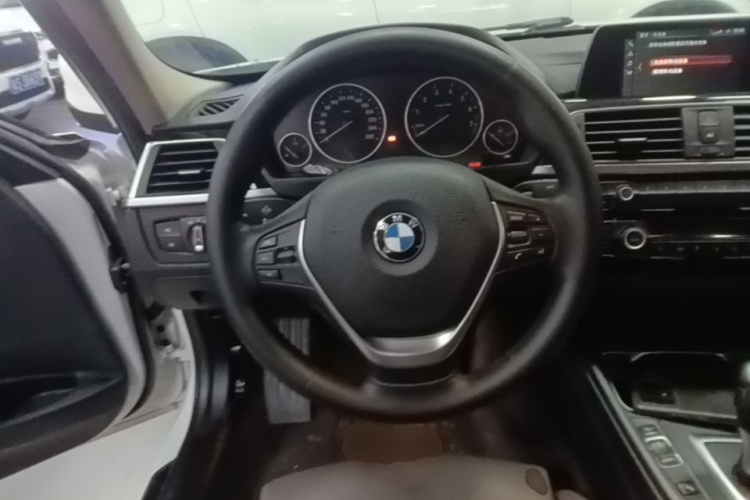 BMW 3 Series 2018 #11 BMW 3 Series 2018 car image #11