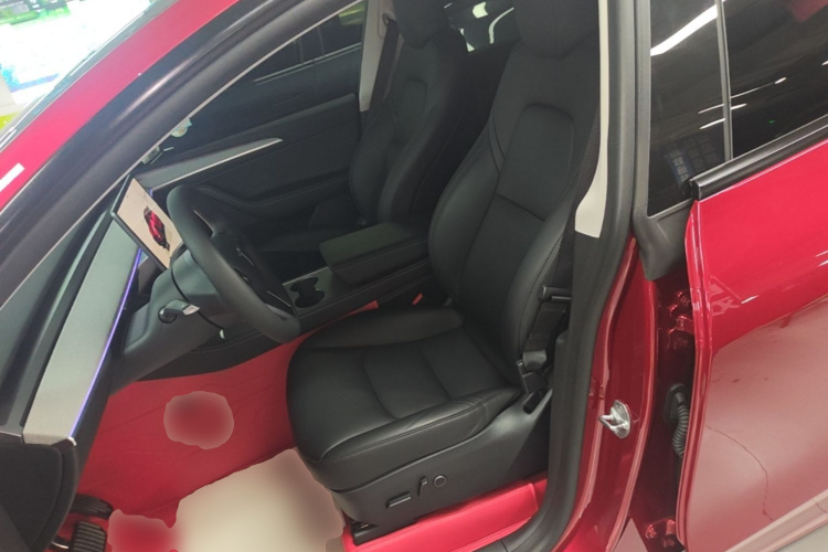 Tesla Model Y 2024 #19 Tesla Model Y 2024 immagine di auto #19