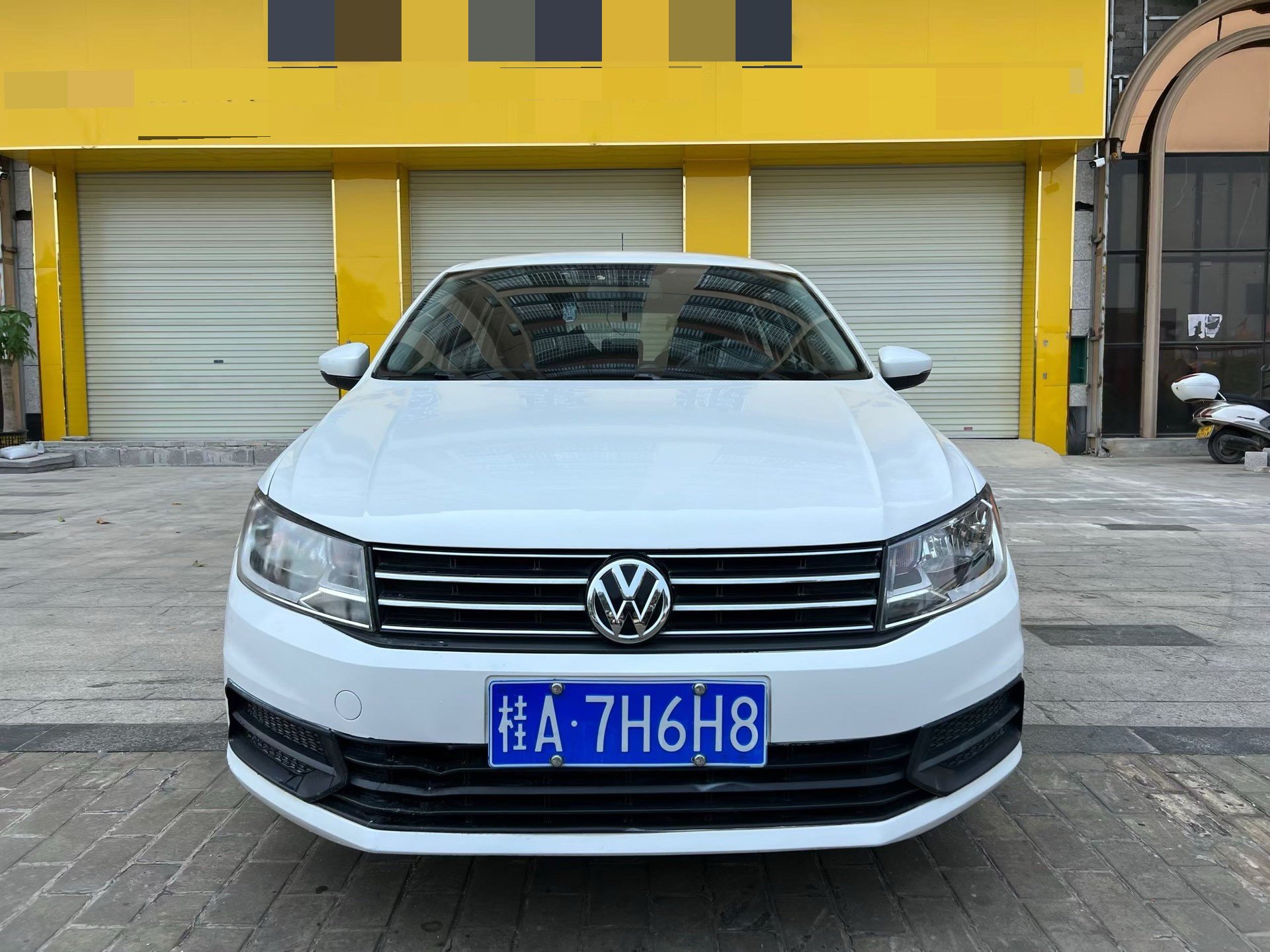 Volkswagen Santana 2016 car image #2