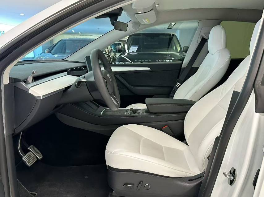 Tesla Model Y 2022 #6 Tesla Model Y 2022 car image #6