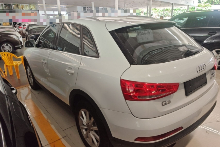 Audi Q3 2014 car image #7