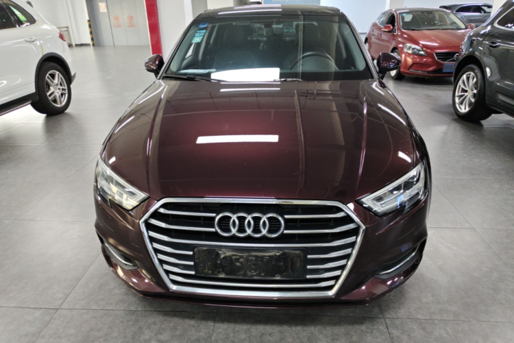 Audi A3 2019 car image #3