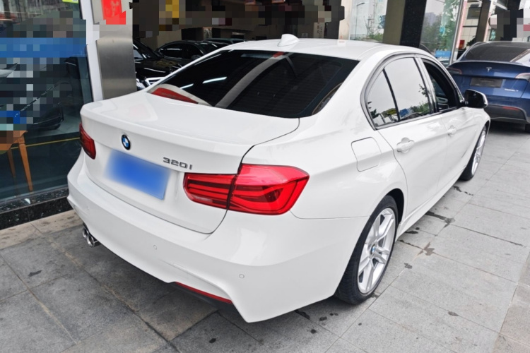 BMW 3 Series 2019 #7 BMW 3 Series 2019 car image #7
