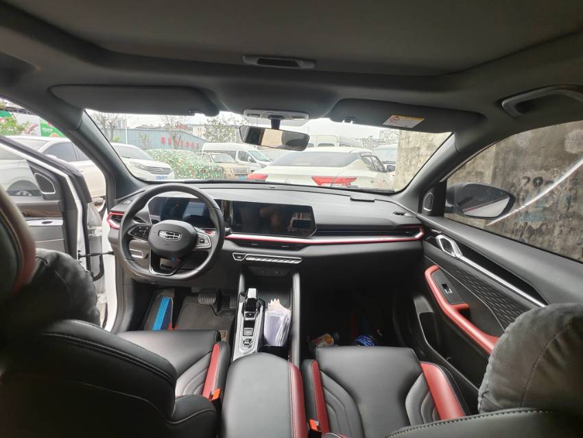 GEELY Coolray 2022 car image #3