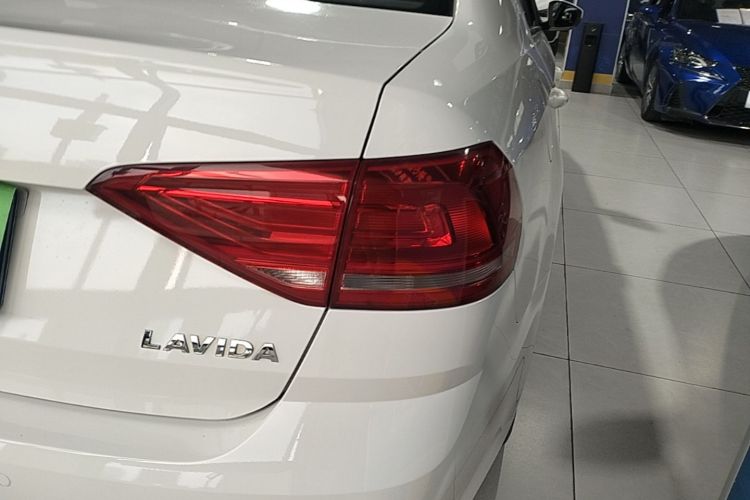 Volkswagen Lavida 2019 car image #8