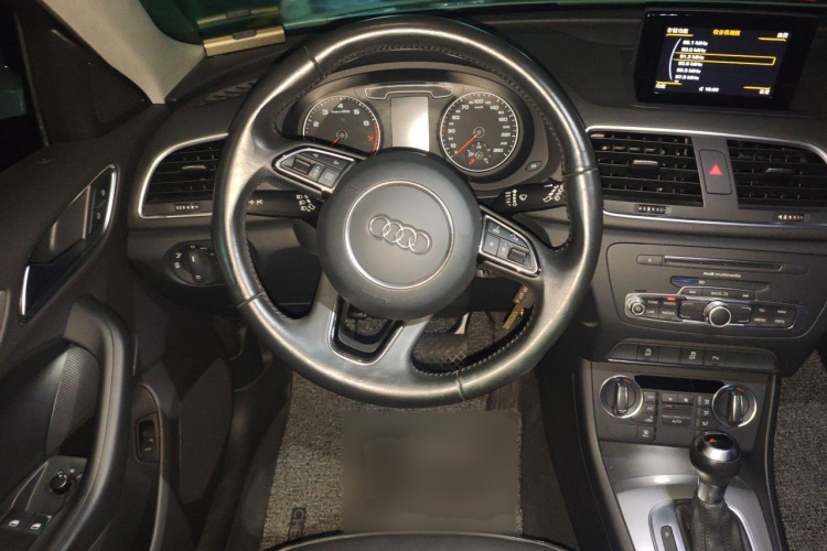 Audi Q3 2017 #11 Audi Q3 2017 صورة سيارة #11