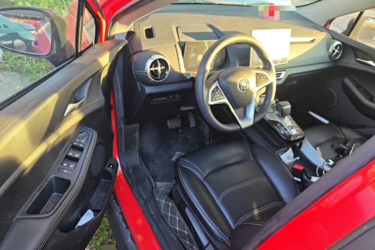 BYD Yuan New Energy 2019 car image #9