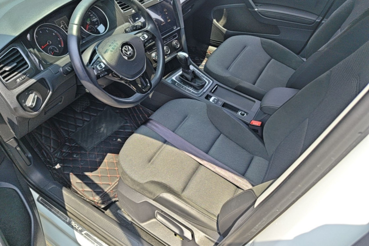 Volkswagen Golf 2020 #15 Volkswagen Golf 2020 car image #15