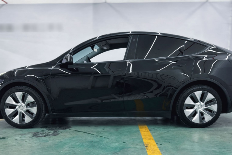Tesla Model Y 2022 #7 Tesla Model Y 2022 car image #7