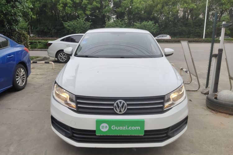 Volkswagen Santana 2018 car image #3