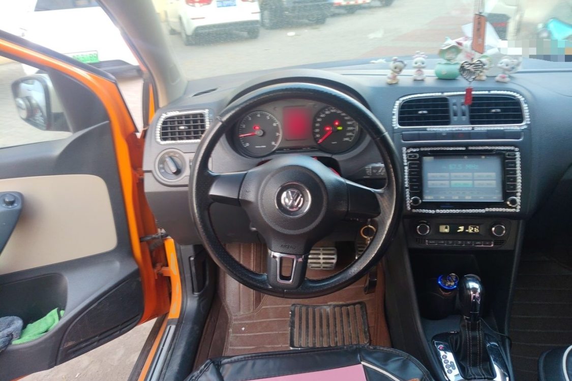 Volkswagen Polo 2014 imagen de coche #22