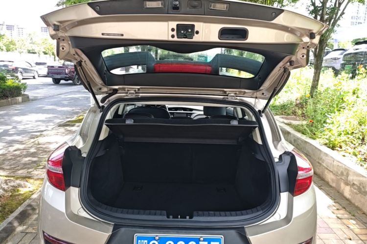 GEELY Emgrand GS 2017 car image #19