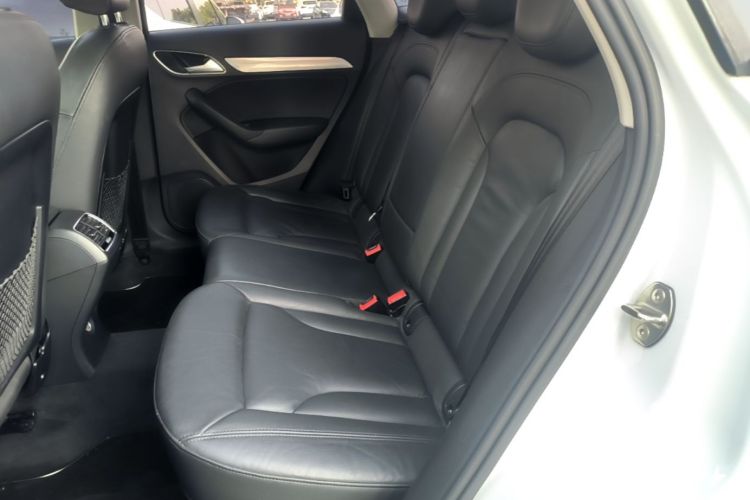 Audi Q3 2017 #17 Audi Q3 2017 car image #17