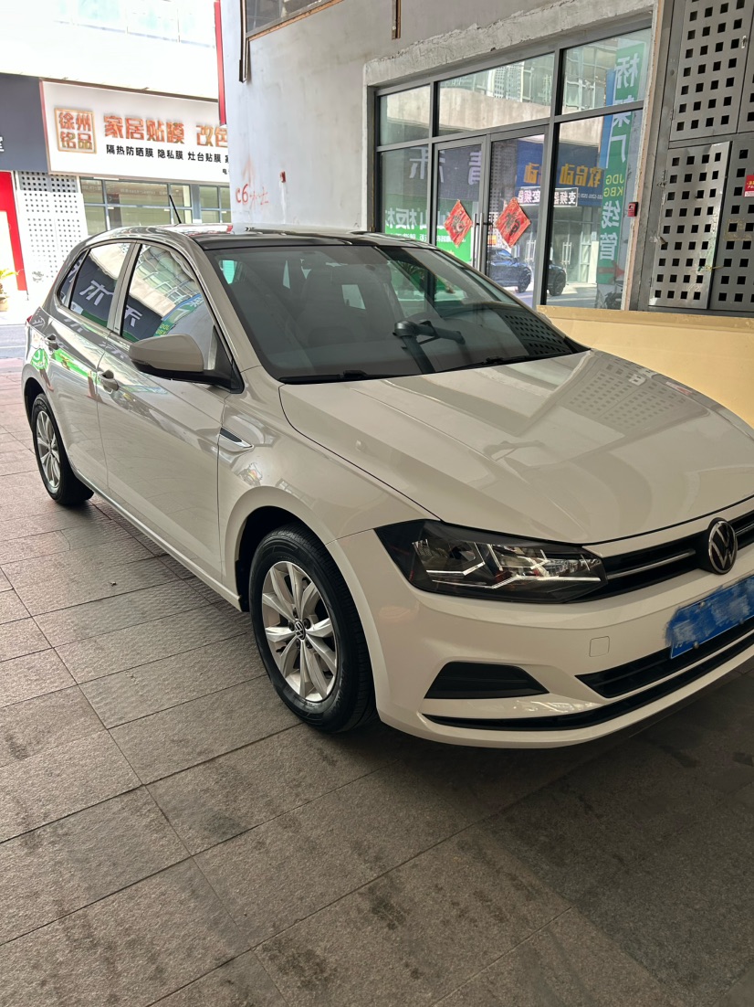Volkswagen Polo 2021 car image #3