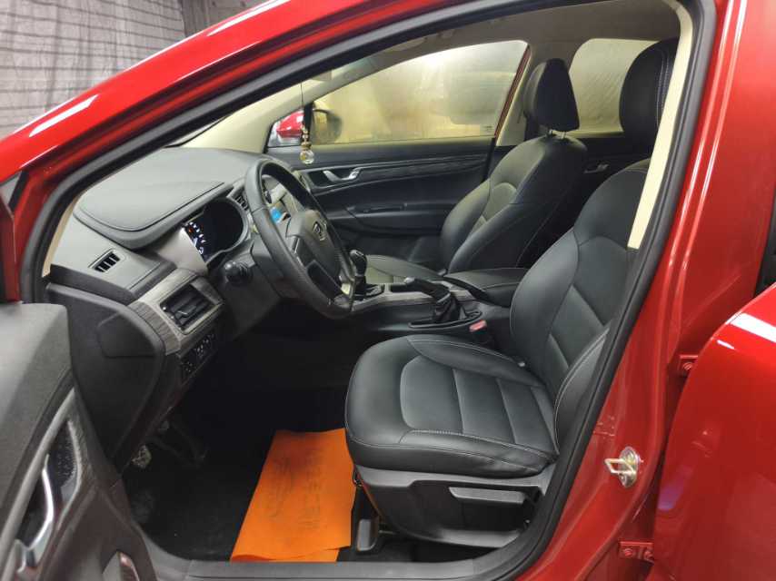 GEELY Emgrand GS 2019 car image #11