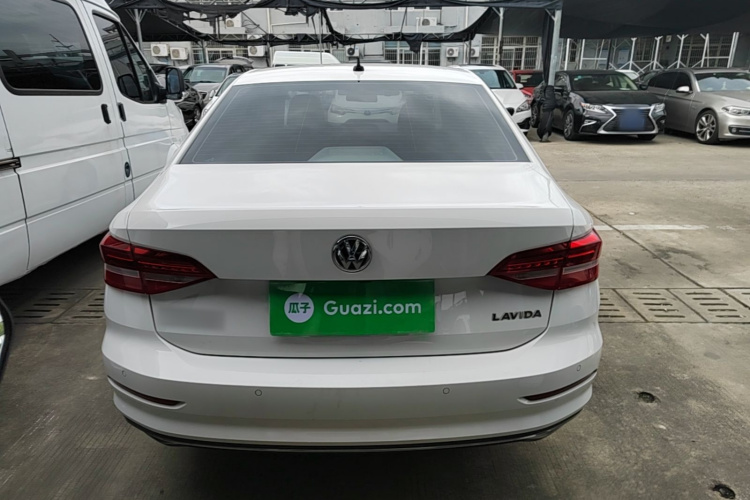 Volkswagen Lavida 2021 car image #6