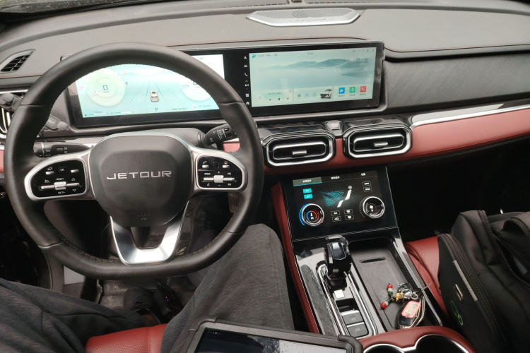 Jetour X70 PLUS 2024 car image #10