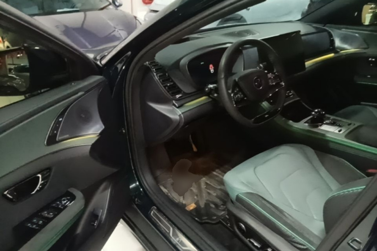 BYD Han 2022 car image #16