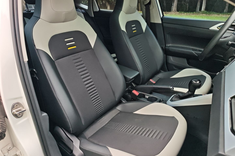 Volkswagen Polo 2019 car image #23