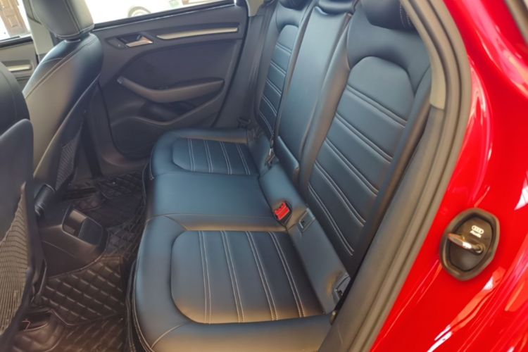 Audi A3 2019 immagine di auto #17