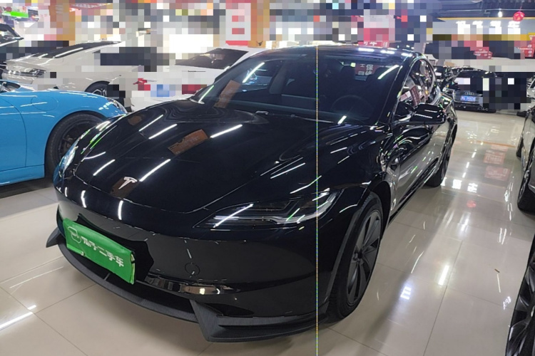 Tesla Model 3 2023 car image #2