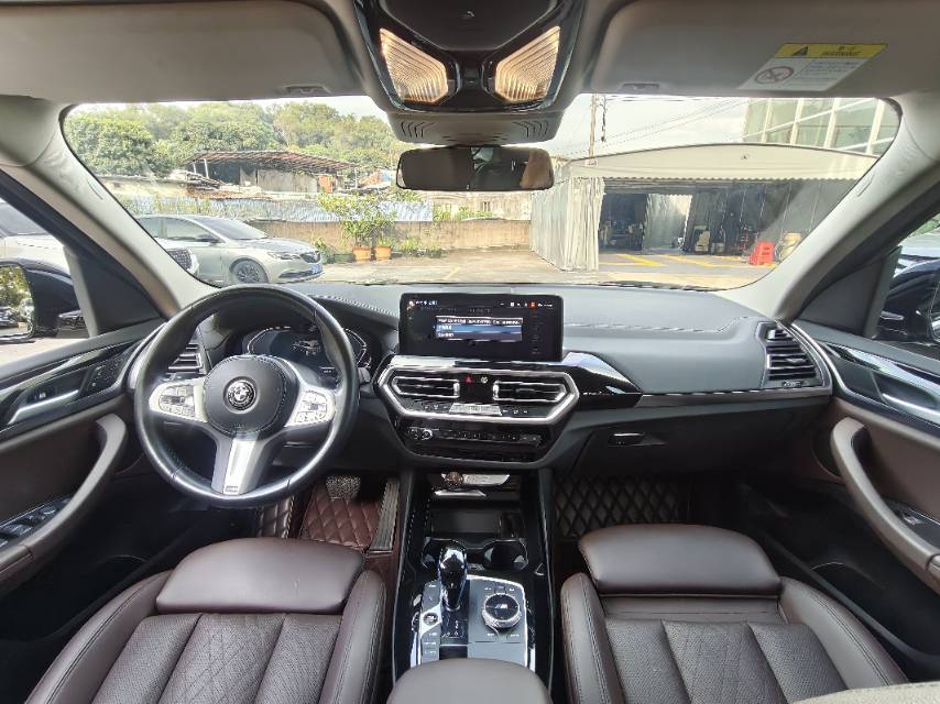 BMW iX3 2023 #9 BMW iX3 2023 изображение автомобиля #9