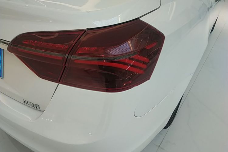 GEELY Emgrand 2020 car image #8