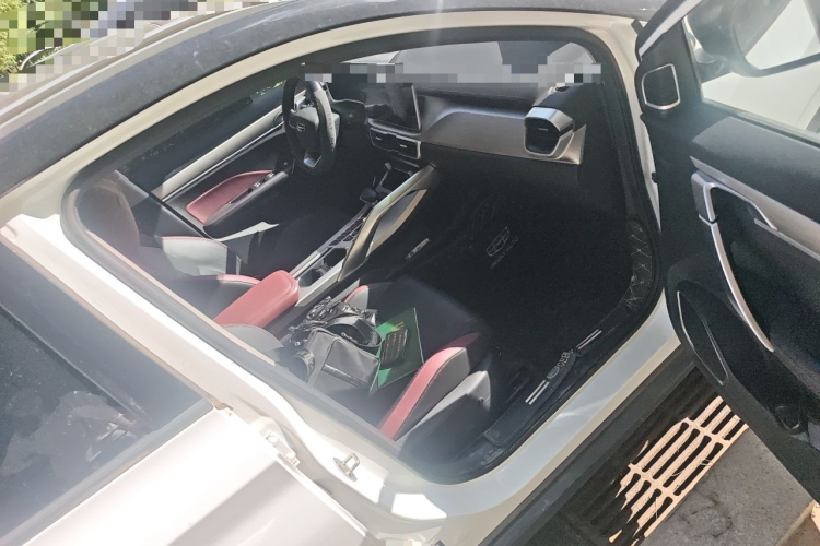 GEELY Coolray 2023 immagine di auto #23
