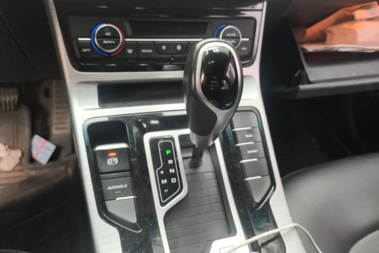 GEELY Emgrand GS 2019 #14 GEELY Emgrand GS 2019 car image #14