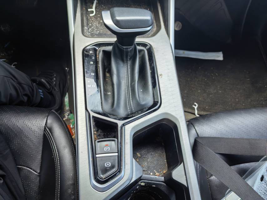 GEELY Emgrand 2023 image de voiture #4