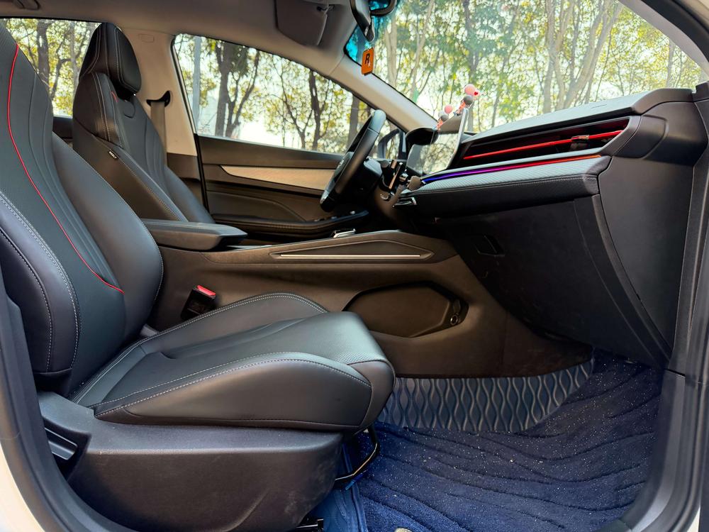 GEELY Binray 2023 car image #14