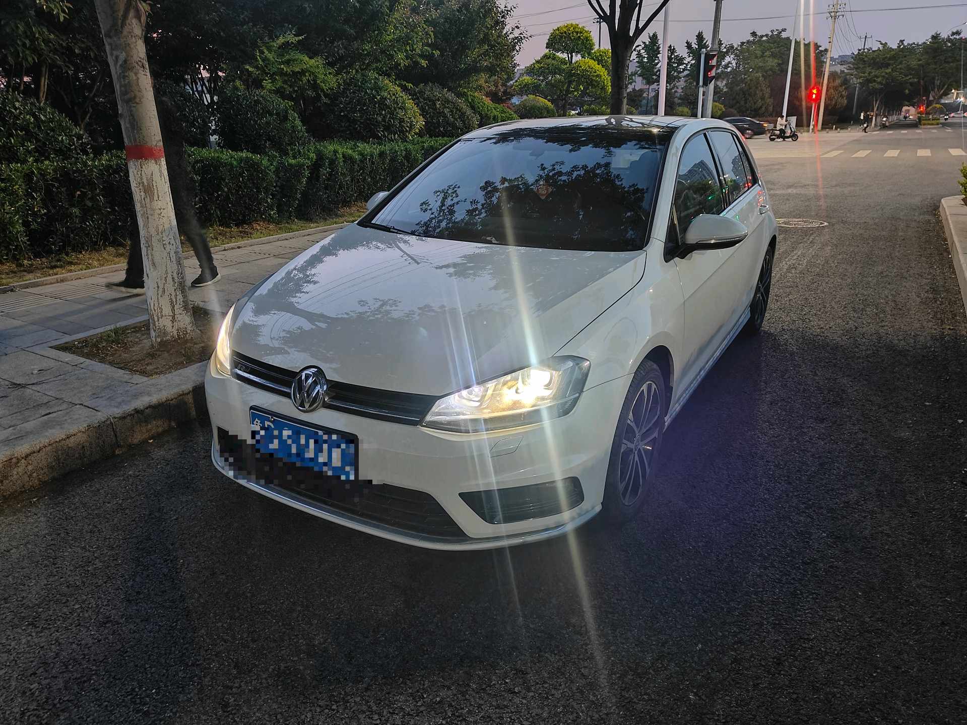 Volkswagen Golf 2018 Volkswagen Golf 2018 car image